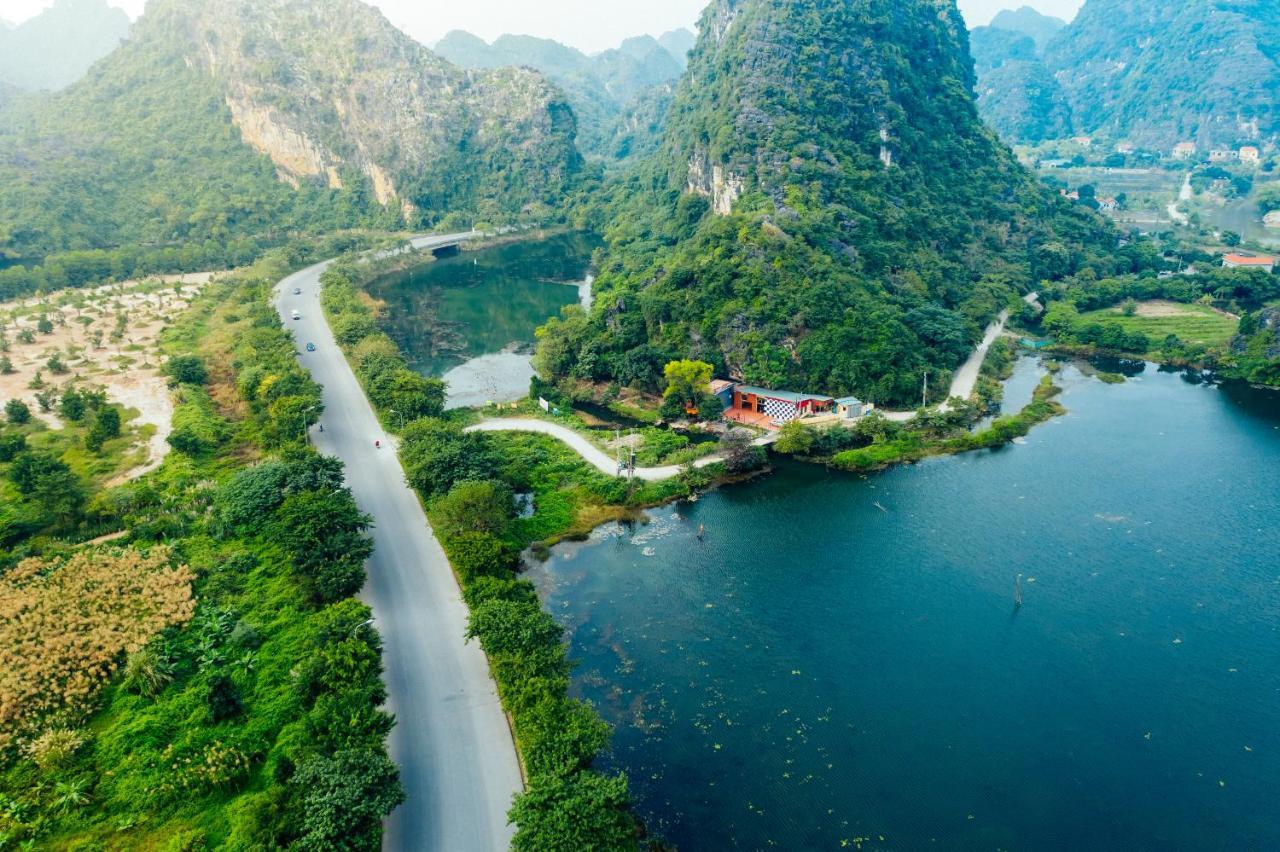 Trang An Freedom Hood Hostel Ninh Binh Buitenkant foto